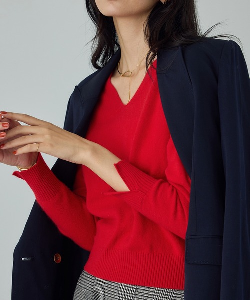 ROPE'（ロペ）の「カシミヤVネックニットプルオーバー（ニット/セーター・レディース・ブラック/ベージュ/ピンク系その他2/レッド/グレー・FREE）」の5枚目の写真