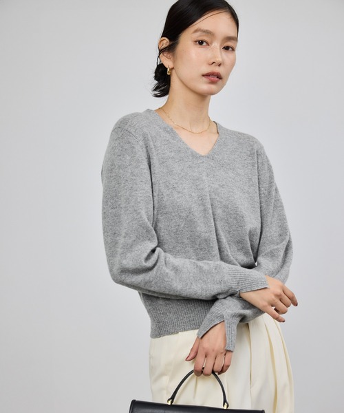 ROPE'（ロペ）の「カシミヤVネックニットプルオーバー（ニット/セーター・レディース・ブラック/ベージュ/ピンク系その他2/レッド/グレー・FREE）」の19枚目の写真