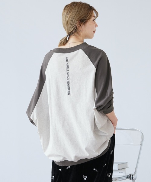 reca（レカ）の「バック刺繍ロゴBIGプルオーバー（Tシャツ/カットソー・レディース・ベージュ/ブラウン/ブラック/グレー系その他/チャコールグレー/グレー系その他2/ラベンダー/ネイビー・FREE）」の4枚目の写真
