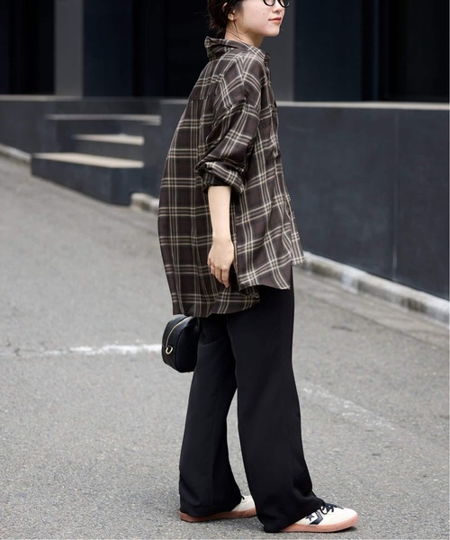 SLOBE IENA(スローブイエナ)の「《WEB・一部店舗限定/追加2》ビエラチェックルーズシャツ(シャツ/ブラウス・レディース・ブラウン/ブルー・FREE)」の18枚目の写真