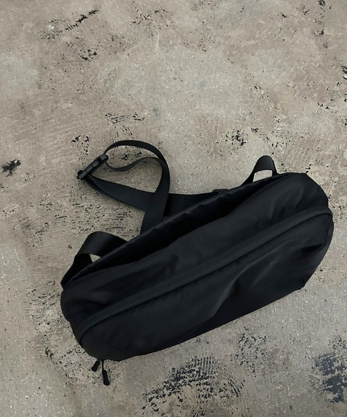 COMMON WARE（コモンウェアー）の「EM:NoiR ノアール Individually shoulder/インディヴィジュアリィ ショルダーバッグ（ショルダーバッグ・レディース・ブラック系その他/ブラック・FREE）」の12枚目の写真
