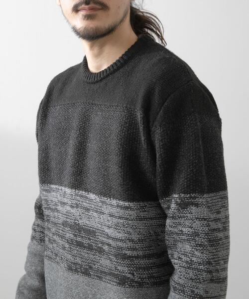 ITEMS URBANRESEARCH(アイテムズ アーバンリサーチ)の「リサイクルヤーン グラデーションニット(ニット/セーター・メンズ・グレー/ブラック/ベージュ・MEDIUM/LARGE)」の22枚目の写真