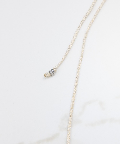 PAPILLONNER(パピヨネ)の「コードネックレス(ネックレス・レディース・アイボリー/ブラック・FREE)」の11枚目の写真