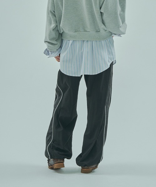 UMBRO（アンブロ）の「(UMBRO × ROSE BUD)NYLON PANTS（その他パンツ・レディース・ブラック/ベージュ・ONE SIZE）」の5枚目の写真