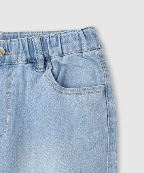NAVY（ネイビー）の「NAVY のびるモン デニムストレッチフレアギャザーパンツ（デニムパンツ・キッズ・ブラック/ブルー系・120/160/150/140/130）」の5枚目の写真