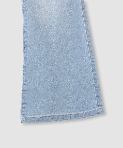NAVY（ネイビー）の「NAVY のびるモン デニムストレッチフレアギャザーパンツ（デニムパンツ・キッズ・ブラック/ブルー系・120/160/150/140/130）」の6枚目の写真