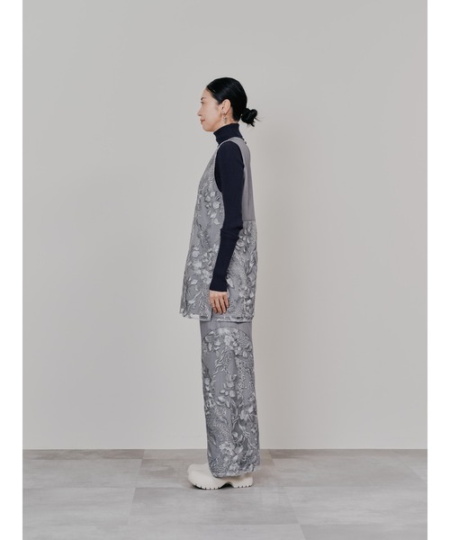 TEVALT(ヴァレット)の「ベルト付レーストップス(Tシャツ/カットソー・レディース・ブラウン/ライトグレー・38)」の17枚目の写真