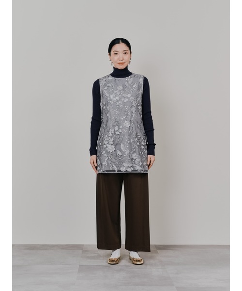 TEVALT(ヴァレット)の「ベルト付レーストップス(Tシャツ/カットソー・レディース・ブラウン/ライトグレー・38)」の7枚目の写真