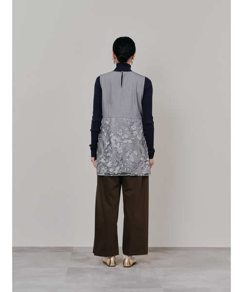 TEVALT(ヴァレット)の「ベルト付レーストップス(Tシャツ/カットソー・レディース・ブラウン/ライトグレー・38)」の10枚目の写真