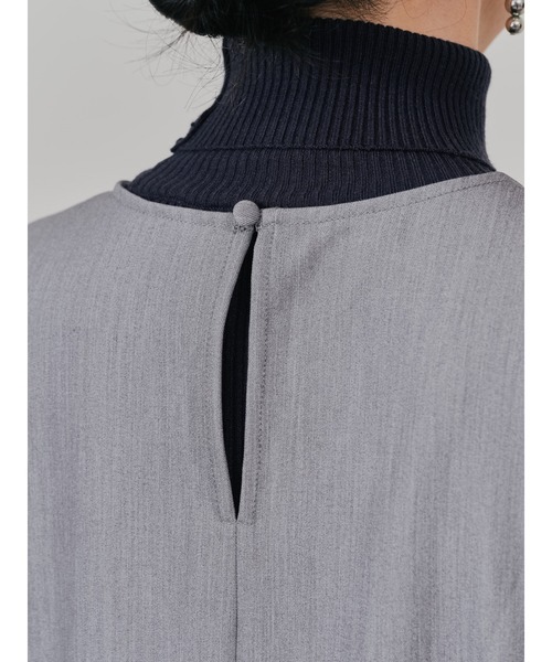 TEVALT(ヴァレット)の「ベルト付レーストップス(Tシャツ/カットソー・レディース・ブラウン/ライトグレー・38)」の12枚目の写真