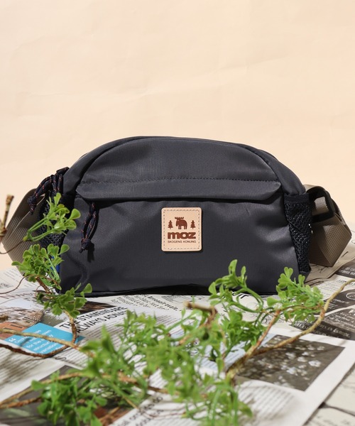 moz(モズ)の「moz 撥水ミニショルダーBAG(ショルダーバッグ・メンズ・グレイッシュベージュ/ネイビー/ブラック/ネイビー系・FREE)」の3枚目の写真
