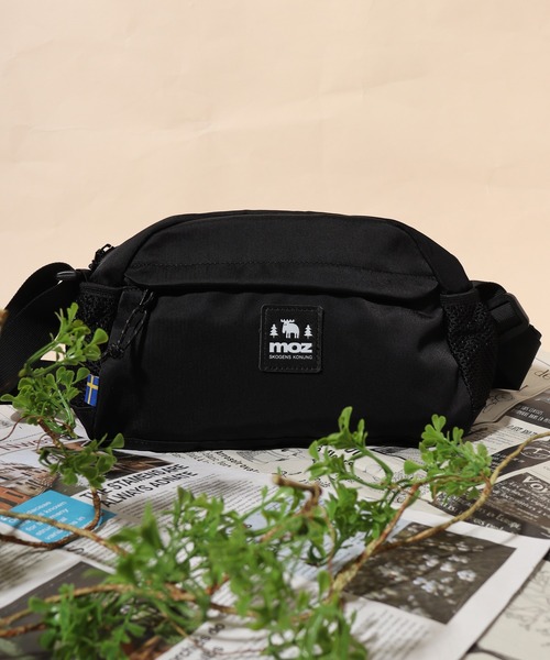 moz(モズ)の「moz 撥水ミニショルダーBAG(ショルダーバッグ・メンズ・グレイッシュベージュ/ネイビー/ブラック/ネイビー系・FREE)」の2枚目の写真