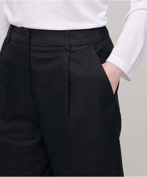 MUSINSA STANDARD WOMAN（ムシンサスタンダードウーマン）の「ウィメンズコットンワイドバミューダショーツ[ブラック]（その他パンツ・レディース・その他・30/24/25/26/27/28/29）」の8枚目の写真