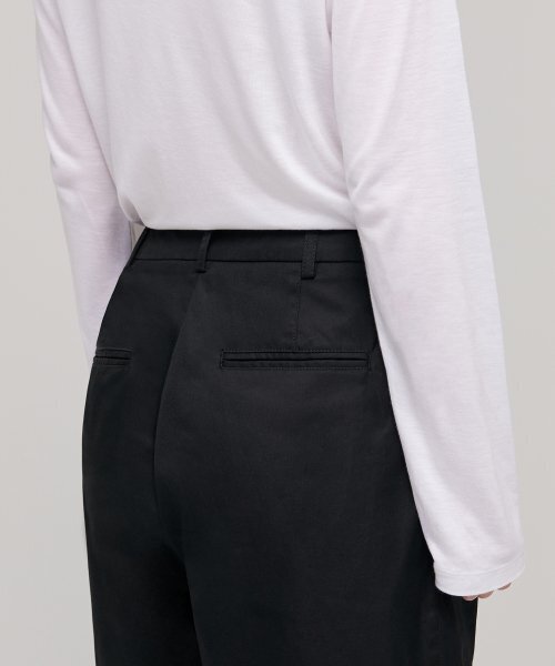 MUSINSA STANDARD WOMAN（ムシンサスタンダードウーマン）の「ウィメンズコットンワイドバミューダショーツ[ブラック]（その他パンツ・レディース・その他・30/24/25/26/27/28/29）」の9枚目の写真