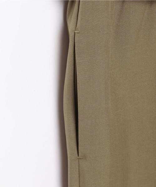 LEPSIM(レプシィム)の「チュールドッキングサロペット 603881(サロペット/オーバーオール・レディース・ブラック/キャメル・FREE)」の20枚目の写真