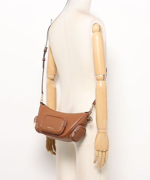 MICHAEL KORS(マイケルコース)の「MERRITT SM CONV PKT XBODY クロスボディ(ショルダーバッグ・レディース・ブラウン系・FREE)」の6枚目の写真
