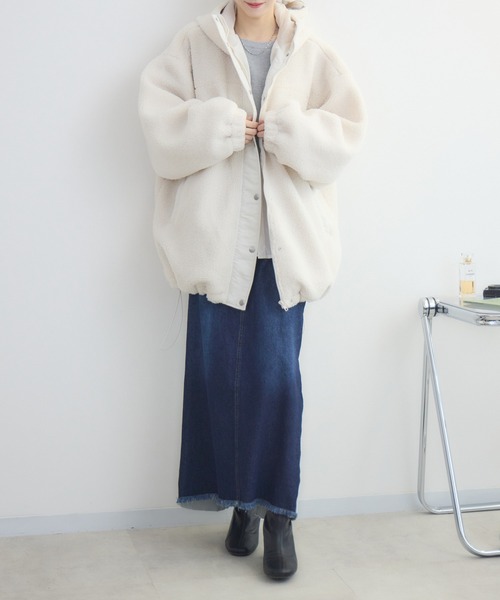 RU.TI.LE(ルチル)の「【RU.TI.LE】ビッグシルエットボアブルゾン(ブルゾン・レディース・モカ/アイボリー・MEDIUM)」の5枚目の写真