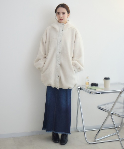 RU.TI.LE(ルチル)の「【RU.TI.LE】ビッグシルエットボアブルゾン(ブルゾン・レディース・モカ/アイボリー・MEDIUM)」の6枚目の写真