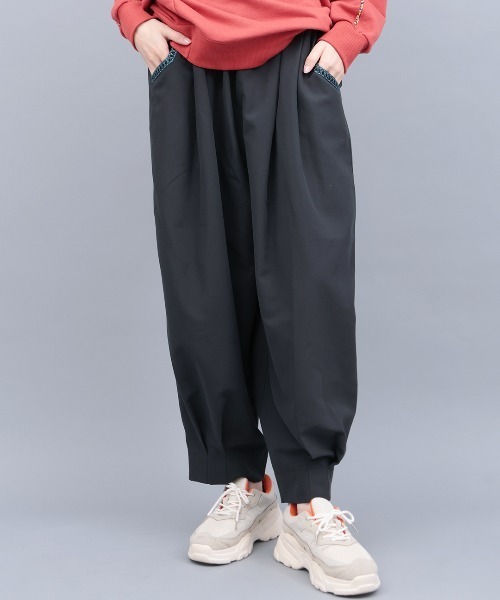 チチカカ（チチカカ）の「ピーチスキンエッグタックパンツ（その他パンツ・レディース・ベージュ/マスタード/その他1/その他2・MEDIUM/LARGE）」の4枚目の写真