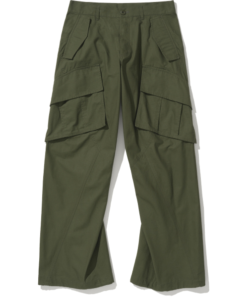 NOT4NERD（ノットフォーナード）の「Ripstop Flare Fit Cargo Pants - Khaki（その他パンツ・メンズ・その他・MEDIUM/LARGE/X-LARGE）」の2枚目の写真