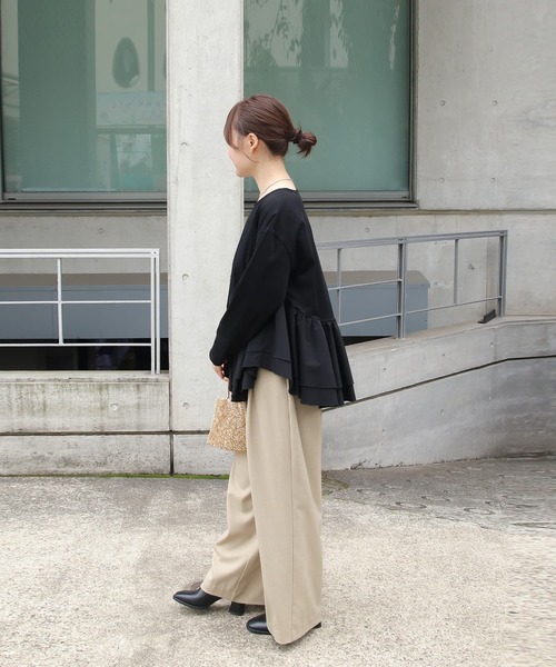 Brown&Street(ブラウンアンドストリート)の「アングルラインぺプラムトップス(Tシャツ/カットソー・レディース・ブラック/オフホワイト・FREE)」の12枚目の写真