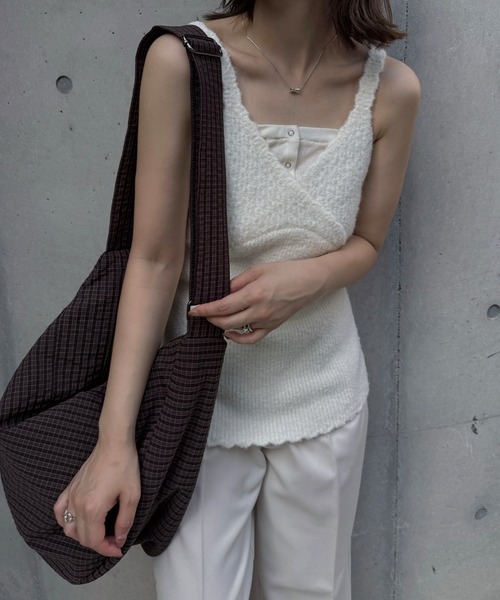 nananamoe(ナナナモエ)の「scallop cache-coeur knit cami(ニット/セーター・レディース・グレー/アイボリー/ベージュ系その他・FREE)」の8枚目の写真