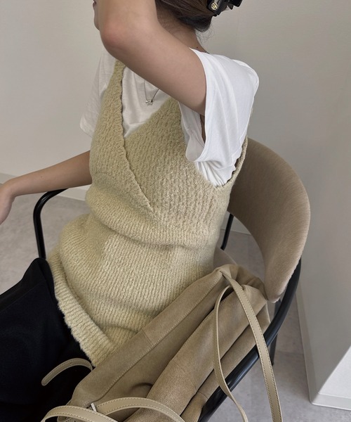 nananamoe(ナナナモエ)の「scallop cache-coeur knit cami(ニット/セーター・レディース・グレー/アイボリー/ベージュ系その他・FREE)」の14枚目の写真
