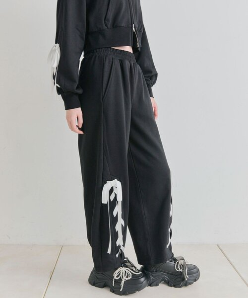 OLIVE des OLIVE(オリーブデオリーブ)の「レースアップバレルレッグパンツ(スウェットパンツ・レディース・ピンク/トップグレー/ブラック/ミント・FREE)」の13枚目の写真