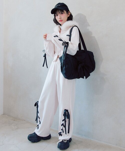 OLIVE des OLIVE(オリーブデオリーブ)の「レースアップバレルレッグパンツ(スウェットパンツ・レディース・ピンク/トップグレー/ブラック/ミント・FREE)」の22枚目の写真