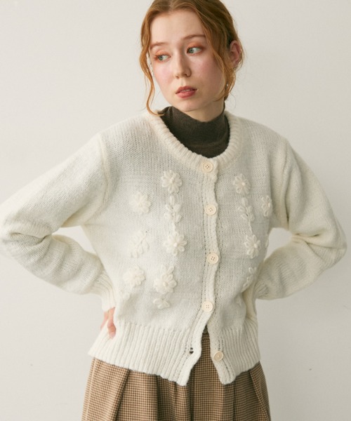 Crisp(クリスプ)の「フラワー刺繍ニットカーディガン(カーディガン/ボレロ・レディース・イエロー/ホワイト・FREE)」の1枚目の写真