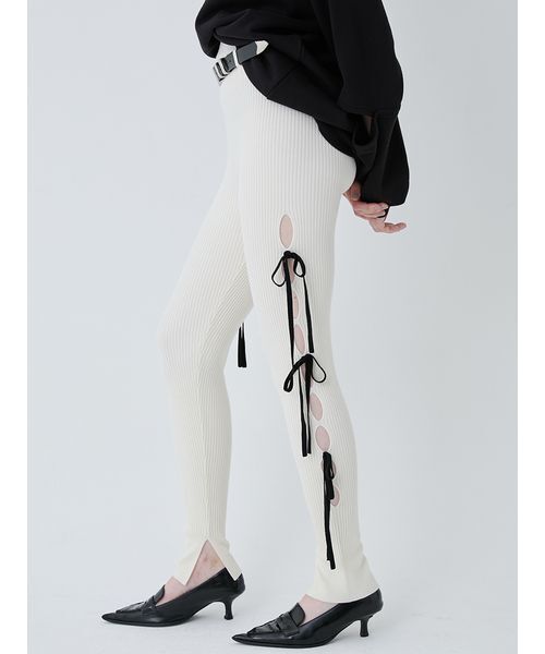 SORIN(ソリン )の「Ribbon Eyelet Leggings/リボンアイレットレギンス(その他パンツ・レディース・レッド/ホワイト/ブラック・38)」の4枚目の写真
