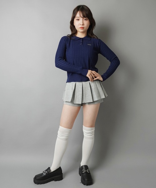 SPINNS（スピンズ）の「きちんと見えなのに気張らない 細ケーブルポロニット（ニット/セーター・レディース・レッド/ネイビー/グレー・ONESIZE）」の16枚目の写真