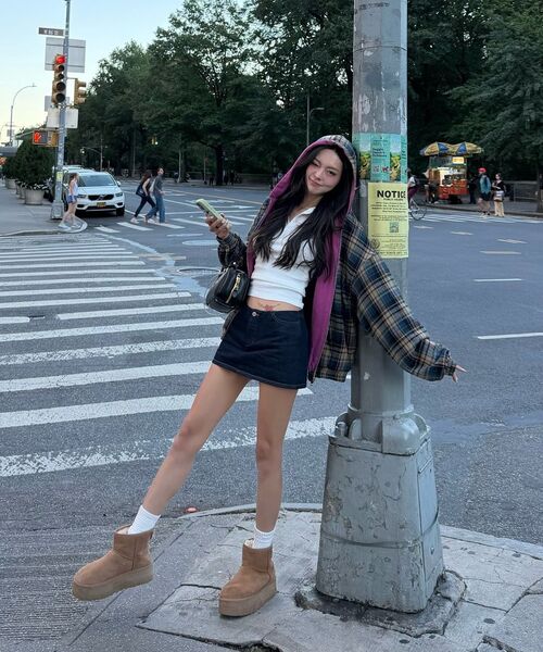 EXPIRED GIRL(エクスパイアードガール)の「Check Hoodie Zip up Blueberry(パーカー・レディース・その他・FREE)」の4枚目の写真