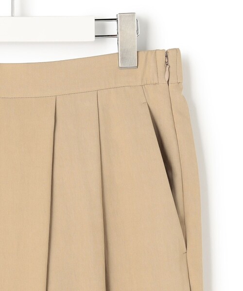 23区(ニジュウサンク)の「ドレープツイル アシンメトリー ワイド パンツ(その他パンツ・レディース・グレー系/ベージュ系・40/38/36)」の13枚目の写真