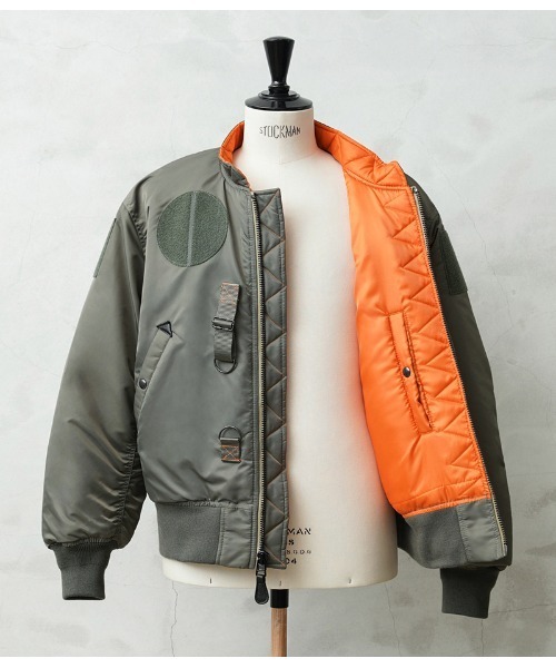 WAIPER.inc(ワイパーインク)の「WAIPER.inc 米軍 CUSTOM MA-1 フライトジャケット【WP37】(MA-1・メンズ・セージグリーン/ブラック・L/M/XL)」の6枚目の写真