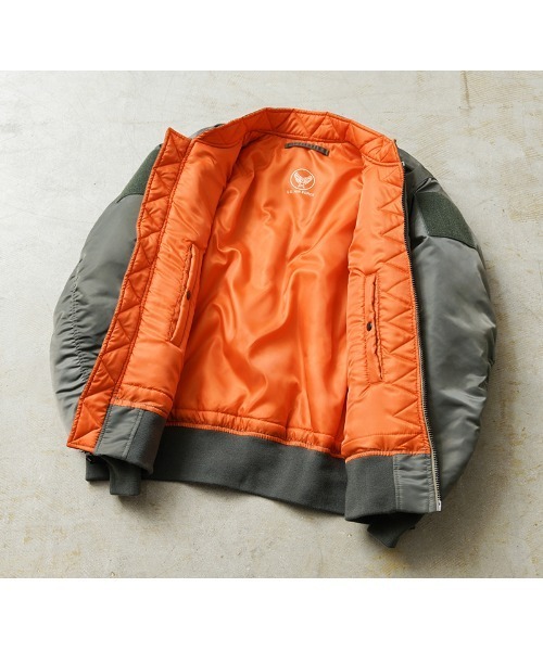 WAIPER.inc(ワイパーインク)の「WAIPER.inc 米軍 CUSTOM MA-1 フライトジャケット【WP37】(MA-1・メンズ・セージグリーン/ブラック・L/M/XL)」の8枚目の写真