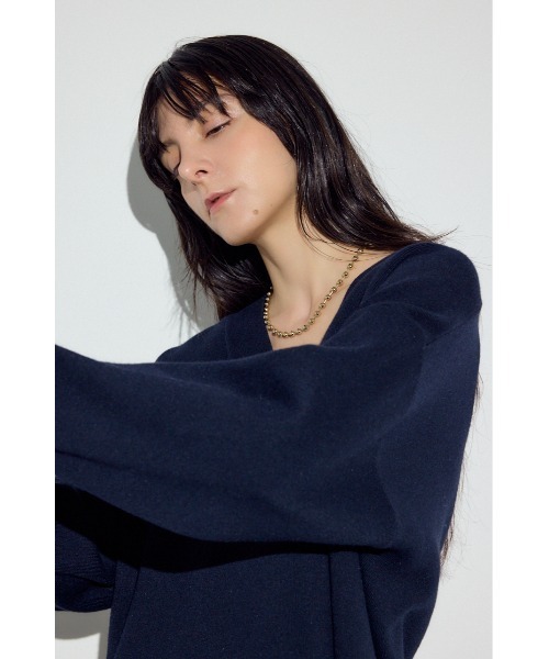 AZUL by moussy（アズールバイマウジー）の「スウェットライクVネックニット（ニット/セーター・レディース・ライトピンク/杢グレー/ネイビー・SMALL/MEDIUM）」の18枚目の写真