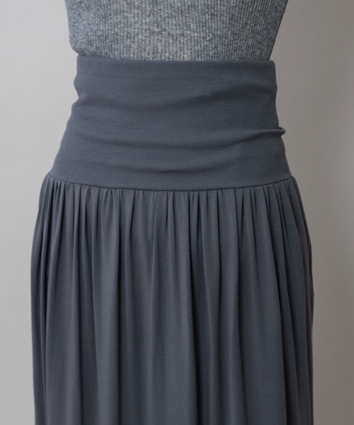 Munich（ミューニック）の「【接触冷感】シルキージャージギャザースカート（スカート・レディース・ブラック/カーキ/ダークグレー・FREE）」の6枚目の写真