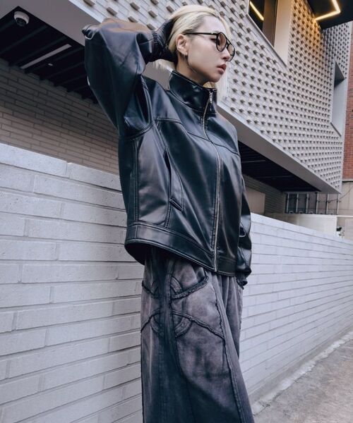 WANGGWAN（ワングァン）の「エチッドクロススウェットパンツ（スウェットパンツ・メンズ・ブラック・MEDIUM/LARGE）」の13枚目の写真