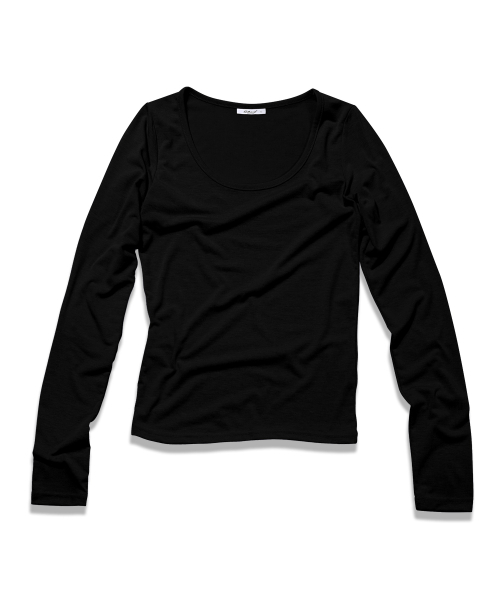 LIKE THE MOST(ライクザモースト)の「UラウンドベーシックロングスリーブTシャツ_ブラック(Tシャツ/カットソー・レディース・ブラック・S/M/L)」の5枚目の写真
