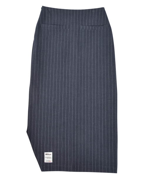 KATHARSIS(カタルシス)の「カッティングロングスカート ネイビーピンストライプ ONE SIZE(スカート・レディース・その他・ONE SIZE)」の2枚目の写真