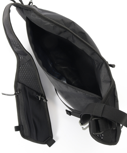 SEALSON(シールソン)の「SEALSON x114 SR2 GRAB BAG(ショルダーバッグ・メンズ・ブラック・FREE)」の5枚目の写真
