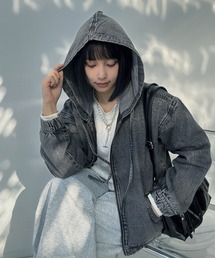 AS KNOW AS plus（アズノゥアズプラス）の「○フード付き ゆるっとビッグサイズ デニムブルゾン 【UNISEX ITEM】（デニムジャケット）」