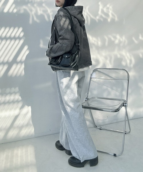 AS KNOW AS plus（アズノゥアズプラス）の「○フード付き ゆるっとビッグサイズ デニムブルゾン 【UNISEX ITEM】（デニムジャケット・レディース・ブルー/ブラック/ネイビー・FREE）」の19枚目の写真