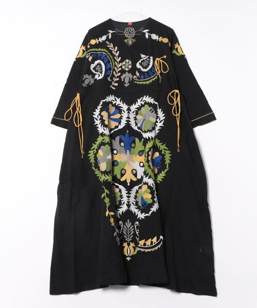 チャイハネ(チャイハネ)の「【チャイハネ】エルジャン刺繍カシュクールワンピース(ワンピース・レディース・ブルー/ブラック/ホワイト・FREE)」の8枚目の写真
