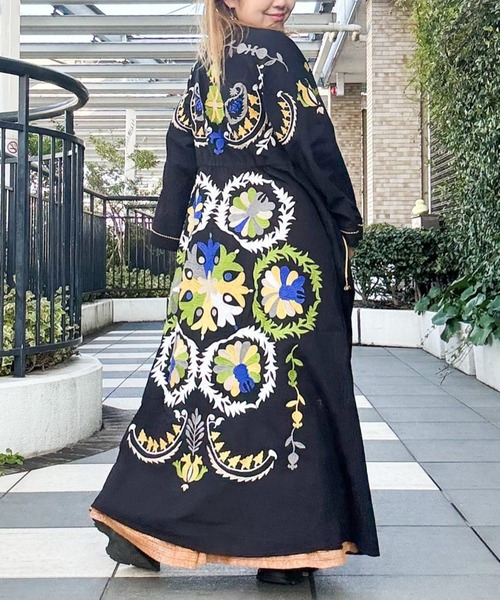 チャイハネ(チャイハネ)の「【チャイハネ】エルジャン刺繍カシュクールワンピース(ワンピース・レディース・ブルー/ブラック/ホワイト・FREE)」の12枚目の写真
