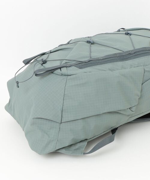 GREGORY(グレゴリー)の「エアロライトバックパック22 AEROLITE BACKPACK 22 ミスティーブルー(バックパック/リュック・メンズ・ブルー系・ONE SIZE)」の4枚目の写真