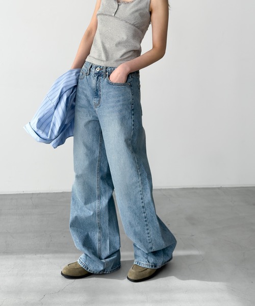 CANAL JEAN(キャナルジーン)の「El mar ローウエストワイドレッグデニムパンツ(デニムパンツ・レディース・ライトインディゴブルー・SMALL/MEDIUM)」の2枚目の写真