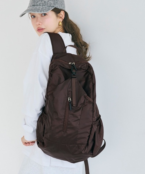 coca（coca）（コカ）の「ポケッタブル縦ファスナーバックパック（バックパック/リュック・レディース・ブラウン/ブラック・ONE SIZE）」の6枚目の写真