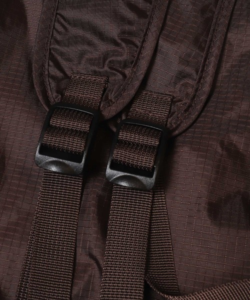 coca（coca）（コカ）の「ポケッタブル縦ファスナーバックパック（バックパック/リュック・レディース・ブラウン/ブラック・ONE SIZE）」の19枚目の写真